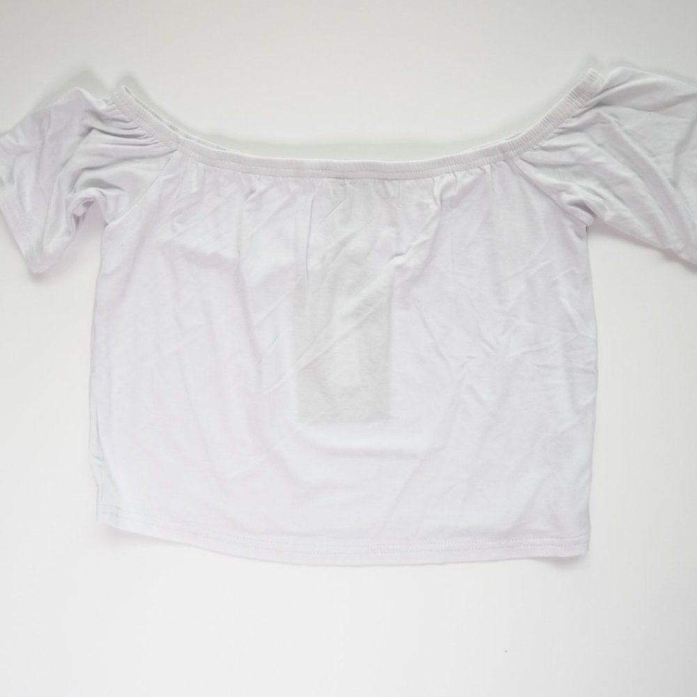 Pretty Little Thing Cropped Top (Crop Top)